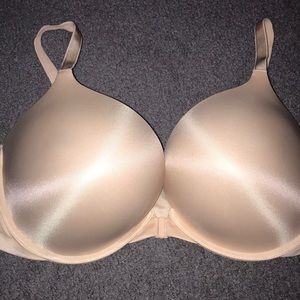 Peach/light pink bra